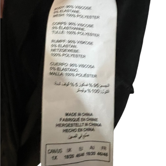 A gorgeous black dress with embroidered flowers in size 1X - Picture 4 of 6